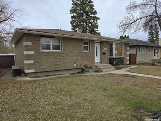 Main Photo: 818 U Avenue North in Saskatoon: Mount Royal SA Residential for sale : MLS®# SK968648