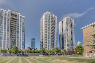 Main Photo: 2206 1118 12 Avenue SW in Calgary: Beltline Apartment for sale : MLS®# A2002448