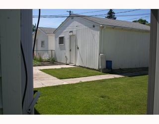 Photo 3:  in WINNIPEG: St Vital Residential for sale (South East Winnipeg)  : MLS®# 2912633