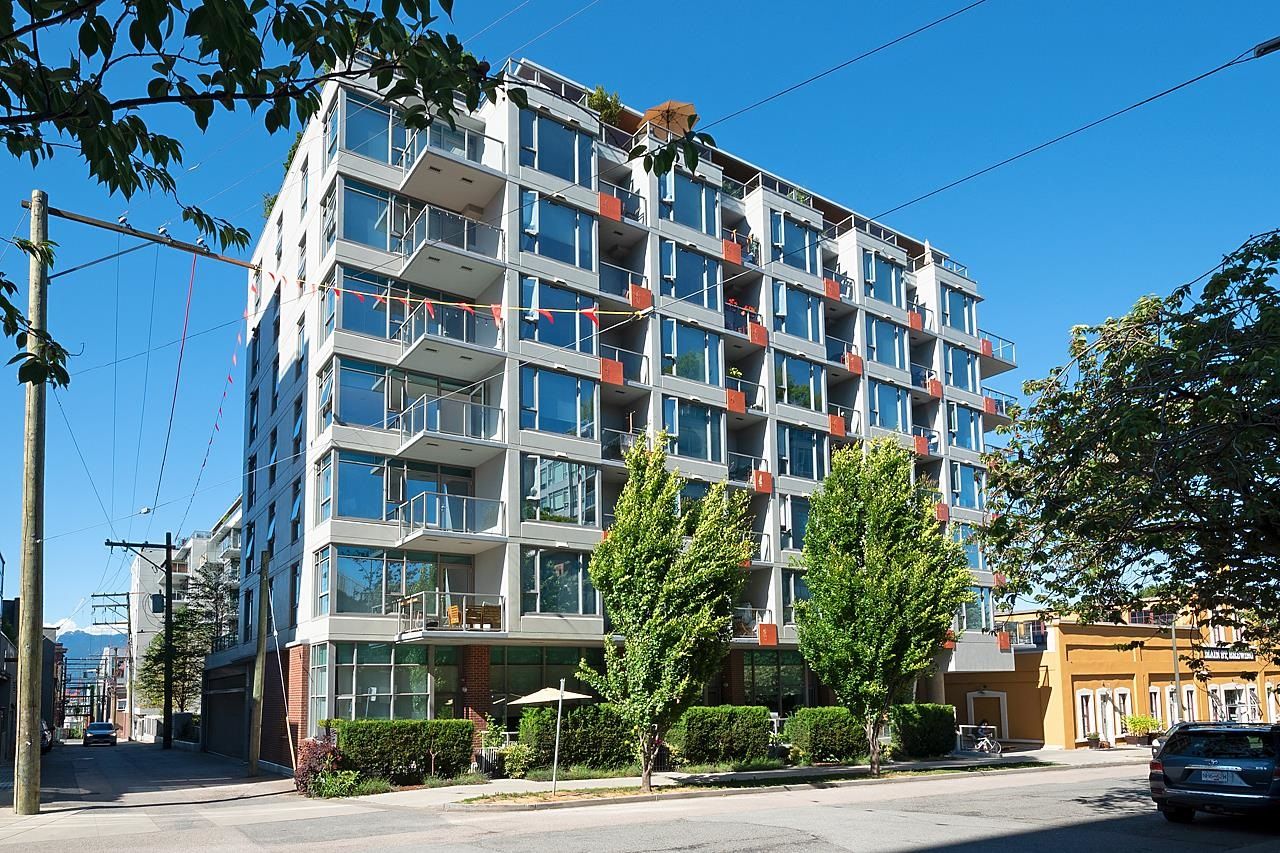 Main Photo: 205 251 E 7TH Avenue in Vancouver: Mount Pleasant VE Condo for sale in "District" (Vancouver East)  : MLS®# R2794792