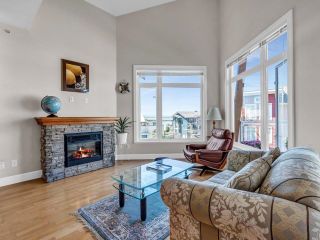 Photo 3: 403 4233 BAYVIEW Street in Richmond: Steveston South Condo for sale in "THE VILLAGE AT IMPERIAL LANDING" : MLS®# R2718014