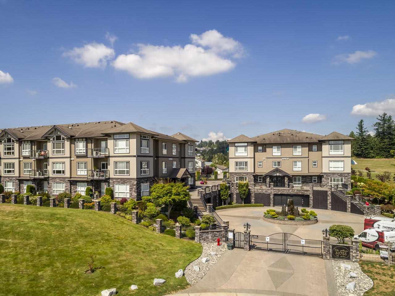 Main Photo: B101 33755 7TH Avenue in Mission: Mission BC Condo for sale in "The Mews" : MLS®# R2491641