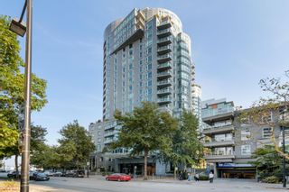 Photo 1: 305 560 CARDERO Street in Vancouver: Coal Harbour Condo for sale (Vancouver West)  : MLS®# R2734285