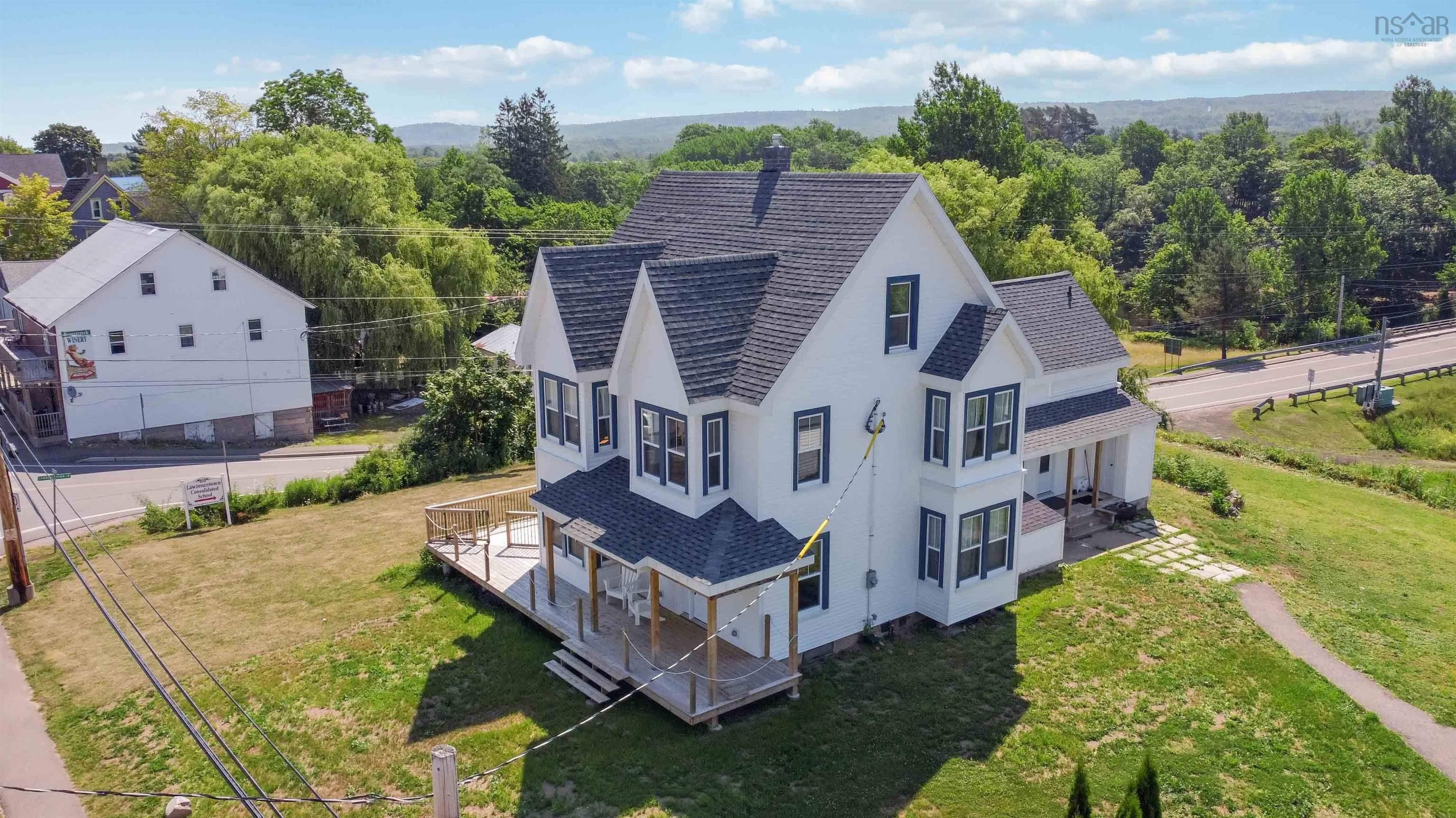 Main Photo: 510 Main Street in Lawrencetown: Annapolis County Residential for sale (Annapolis Valley)  : MLS®# 202325285