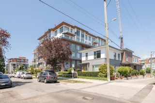 Photo 2: 108 489 W 26TH Avenue in Vancouver: Cambie Condo for sale in "The Grayson" (Vancouver West)  : MLS®# R2782874