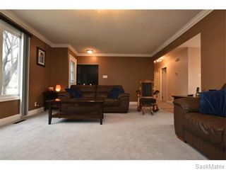 Photo 7: 67 MERLIN Crescent in Regina: Coronation Park Single Family Dwelling for sale (Regina Area 03)  : MLS®# 566828