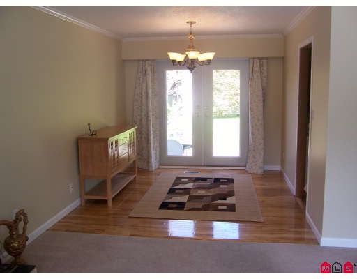 Photo 5: Photos: 13027 98TH Avenue in Surrey: Cedar Hills House for sale in "Cedar Hills" (North Surrey)  : MLS®# F2909046