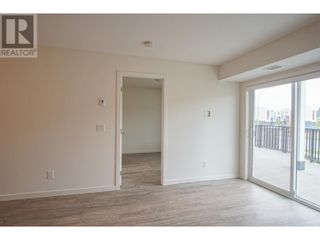Photo 8: 625 Academy Way Unit# 110 in Kelowna: House for sale : MLS®# 10303620