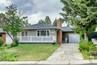 Photo 1: 15 Cawder Drive NW in Calgary: Collingwood Detached for sale : MLS®# A1252168