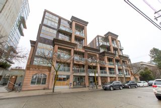 Photo 2: 413 1529 W 6TH Avenue in Vancouver: False Creek Condo for sale in "WSIX - South Granville Lofts" (Vancouver West)  : MLS®# R2435033