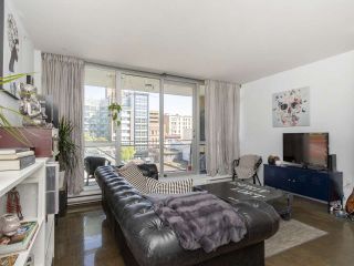 Photo 5: 513 221 UNION Street in Vancouver: Mount Pleasant VE Condo for sale in "V6A" (Vancouver East)  : MLS®# R2267246