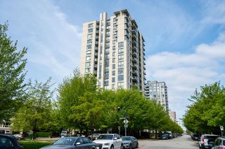 Photo 2: 802 3588 CROWLEY Drive in Vancouver: Collingwood VE Condo for sale (Vancouver East)  : MLS®# R2775577