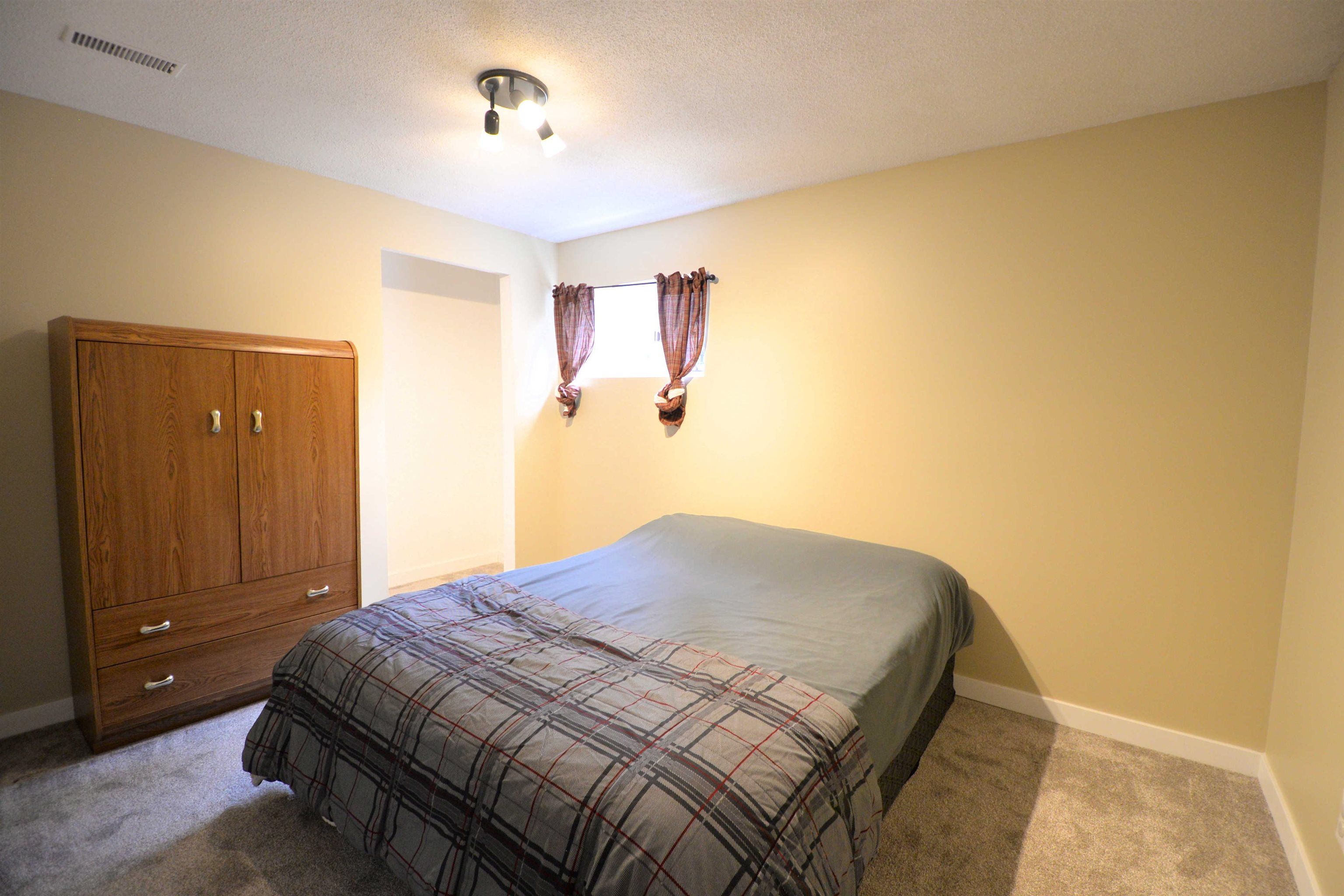 Photo 18: Photos: 2366 WEBBER Crescent in Prince George: Pinewood House for sale in "Pinewood" (PG City West (Zone 71))  : MLS®# R2685703