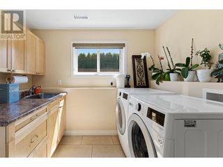 Photo 34: 2612 Rhondda Crescent in Kelowna: House for sale : MLS®# 10303866