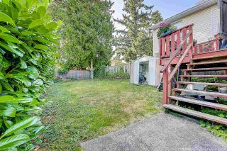 Photo 18: 933 PARKER Street: White Rock House for sale (South Surrey White Rock)  : MLS®# R2458398