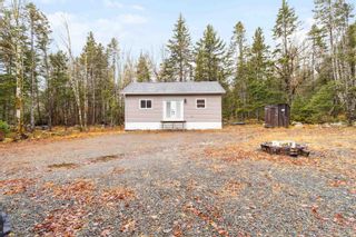Photo 10: 66 Shore Road in Walden: 405-Lunenburg County Residential for sale (South Shore)  : MLS®# 202324835