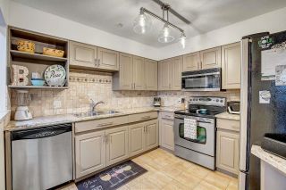 Photo 14: 301 1955 SUFFOLK Avenue in Port Coquitlam: Central Pt Coquitlam Condo for sale in "OXFORD PLACE" : MLS®# R2688265