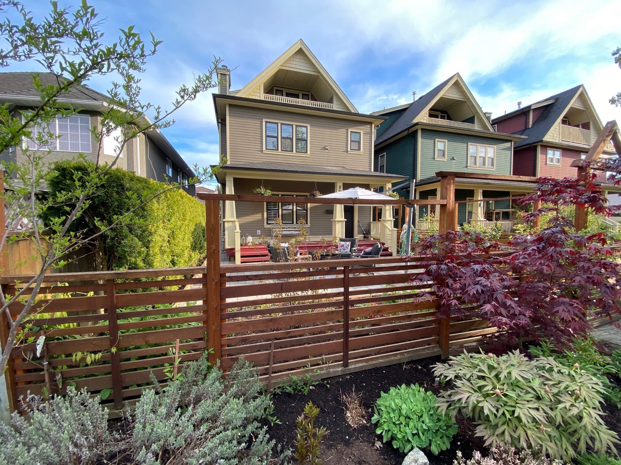 Main Photo: 1228 E 16TH AVENUE in Vancouver: Knight 1/2 Duplex for sale (Vancouver East)  : MLS®# R2686180