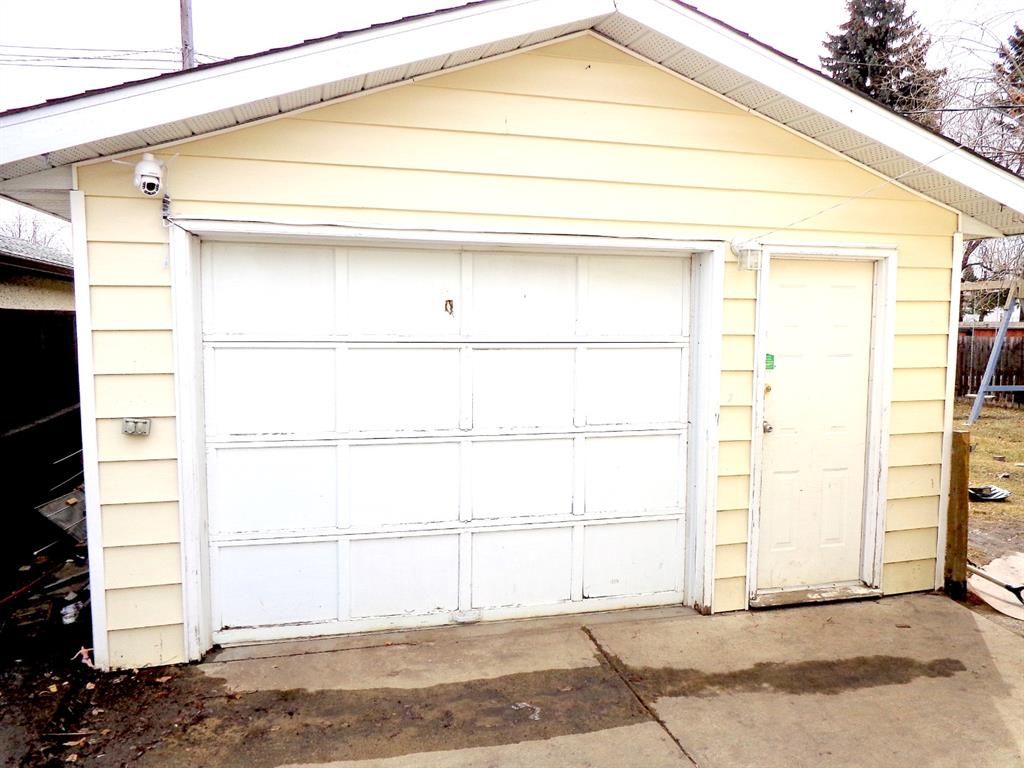 Photo 16: Photos: 5809 58 Street: Red Deer Detached for sale : MLS®# A1201990