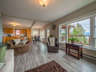 Photo 10: 588 N FLETCHER Road in Gibsons: Gibsons & Area House for sale (Sunshine Coast)  : MLS®# R2254074