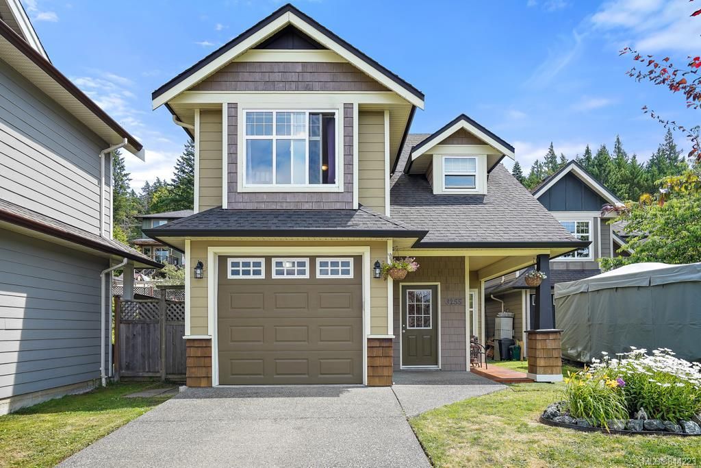 Main Photo: 3255 Willshire Dr in Langford: La Walfred House for sale : MLS®# 844223