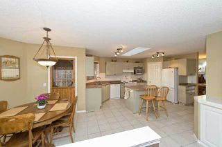 Photo 7: 278 VALLEY BROOK CIR NW in Calgary: Valley Ridge Residential Detached Single Family  : MLS®# C3639142