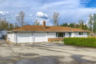 Photo 2: 26167 64 Avenue in Langley: County Line Glen Valley House for sale : MLS®# R2678223