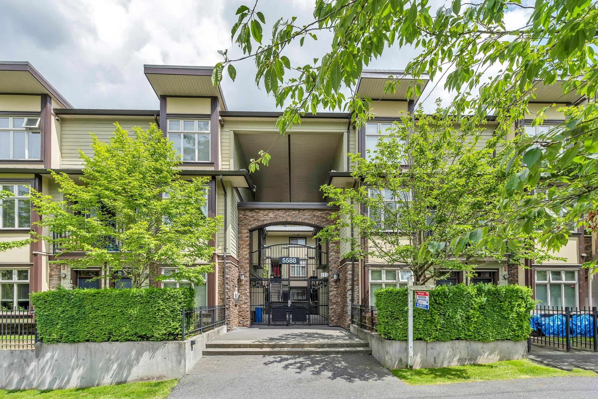 Main Photo: 115 5588 PATTERSON AVENUE in Burnaby: Central Park BS Townhouse for sale (Burnaby South)  : MLS®# R2701466