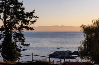 Photo 10: 1933 Crescent Rd in Oak Bay: OB Gonzales Land for sale : MLS®# 919367