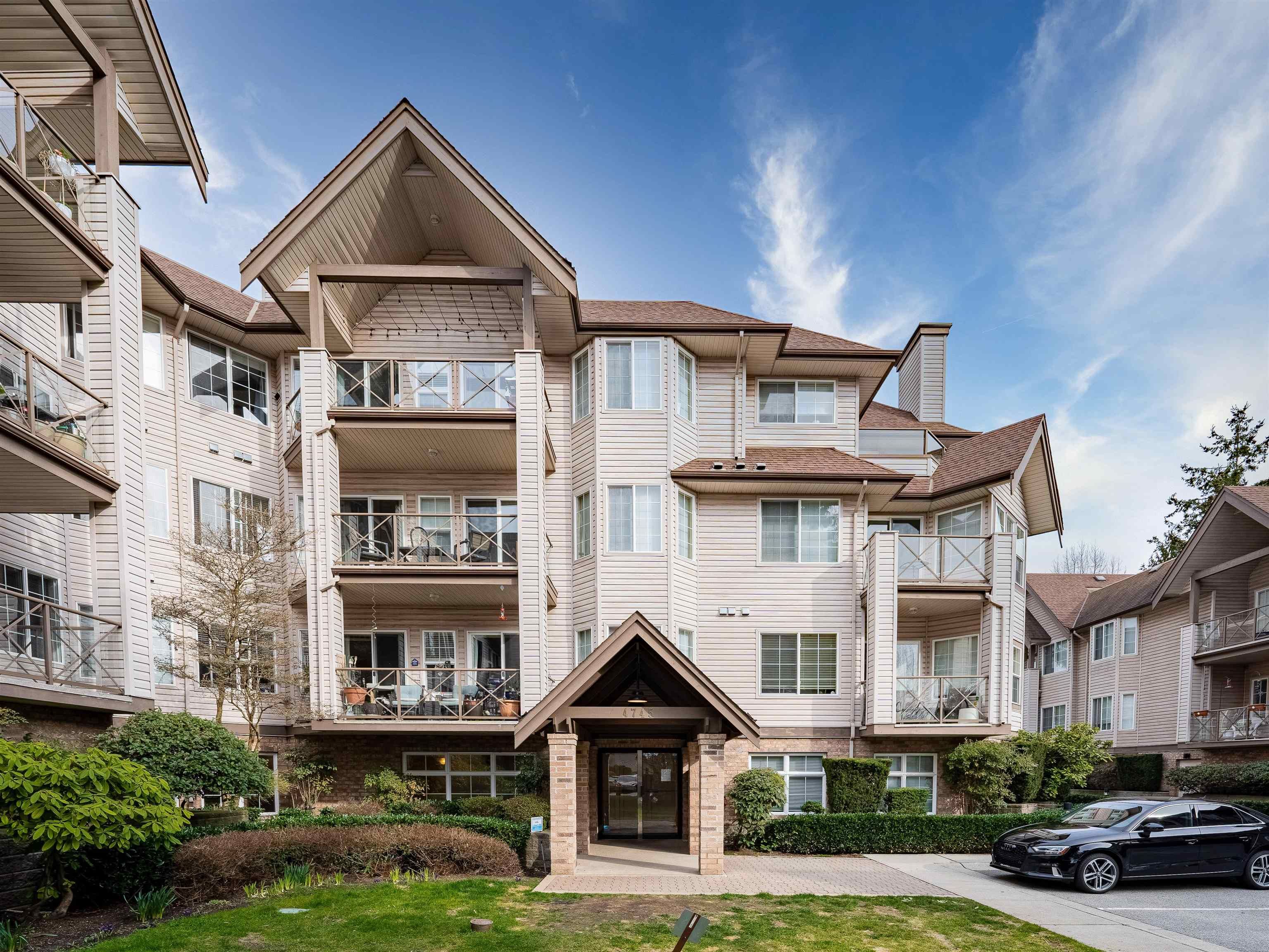 Main Photo: 112 4745 54A in Ladner: Hawthorne Condo for sale in "ADDLINGTON COURT" : MLS®# R2759887