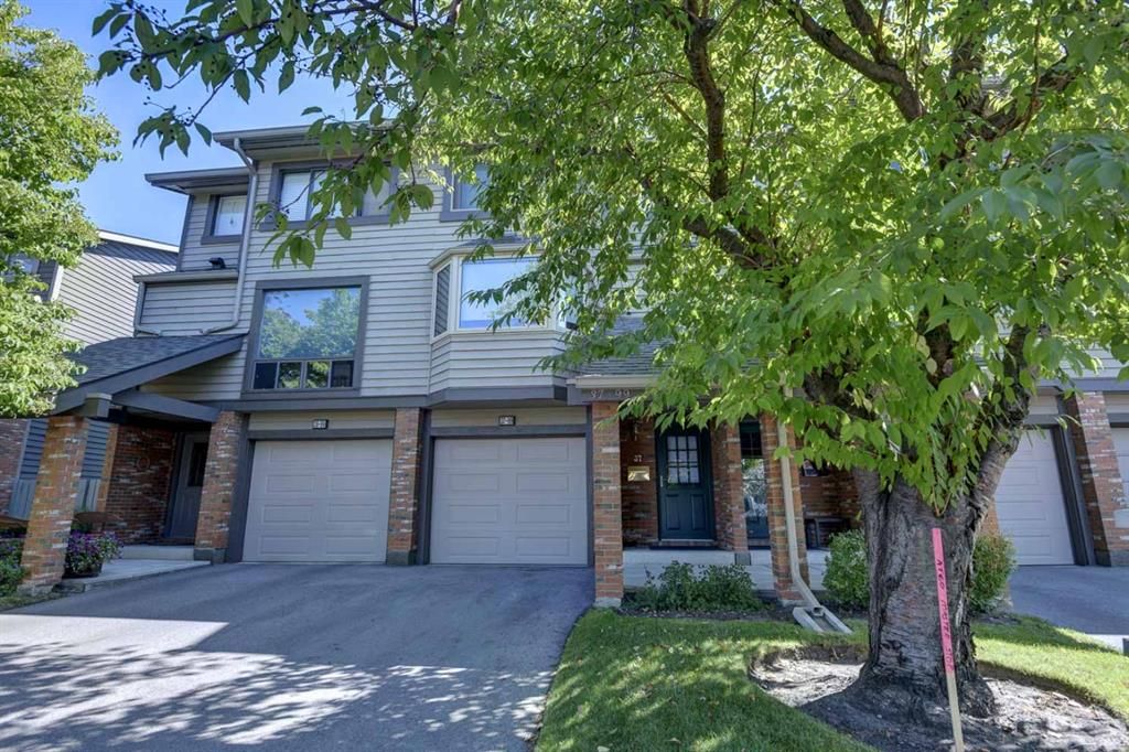 Main Photo: 37 99 Midpark Gardens SE in Calgary: Midnapore Row/Townhouse for sale : MLS®# A1255263