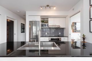 Main Photo: 3308 111 W GEORGIA Street in Vancouver: Downtown VW Condo for sale in "SPECTRUM 1" (Vancouver West)  : MLS®# R2760660