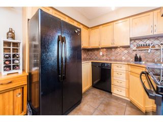 Photo 9: 974 HOWIE Avenue in Coquitlam: Central Coquitlam Townhouse for sale in "Wildwood Place" : MLS®# R2350981