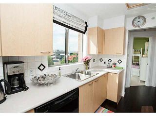 Photo 14: 702 1575 W 10TH Avenue in Vancouver: Fairview VW Condo for sale in "Triton" (Vancouver West)  : MLS®# V1081309