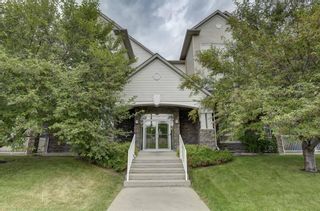 Photo 2: 307 1000 Applevillage Court SE in Calgary: Applewood Park Apartment for sale : MLS®# A1244059