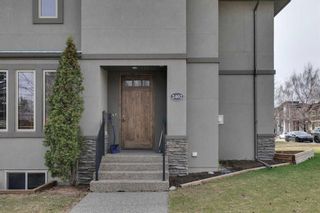 Photo 2: 2402 25A Street SW in Calgary: Richmond Semi Detached (Half Duplex) for sale : MLS®# A2126160