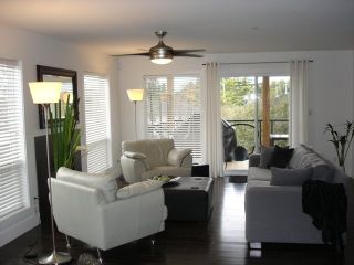 Photo 3: 1533 Brearley Street in White Rock: Home for sale : MLS®# F2624493
