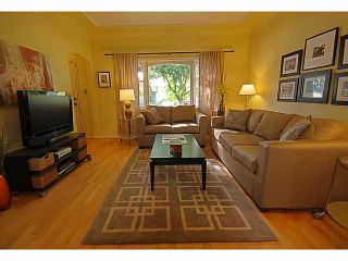 Photo 2: 4016 GLEN Drive in Vancouver: Knight House for sale in "Cedar Cottage" (Vancouver East)  : MLS®# V948696