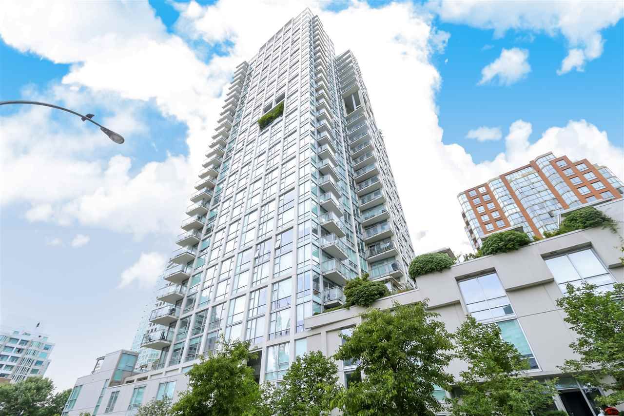 Main Photo: 1463 HOWE Street in Vancouver: Yaletown Townhouse for sale in "POMARIA" (Vancouver West)  : MLS®# R2156943