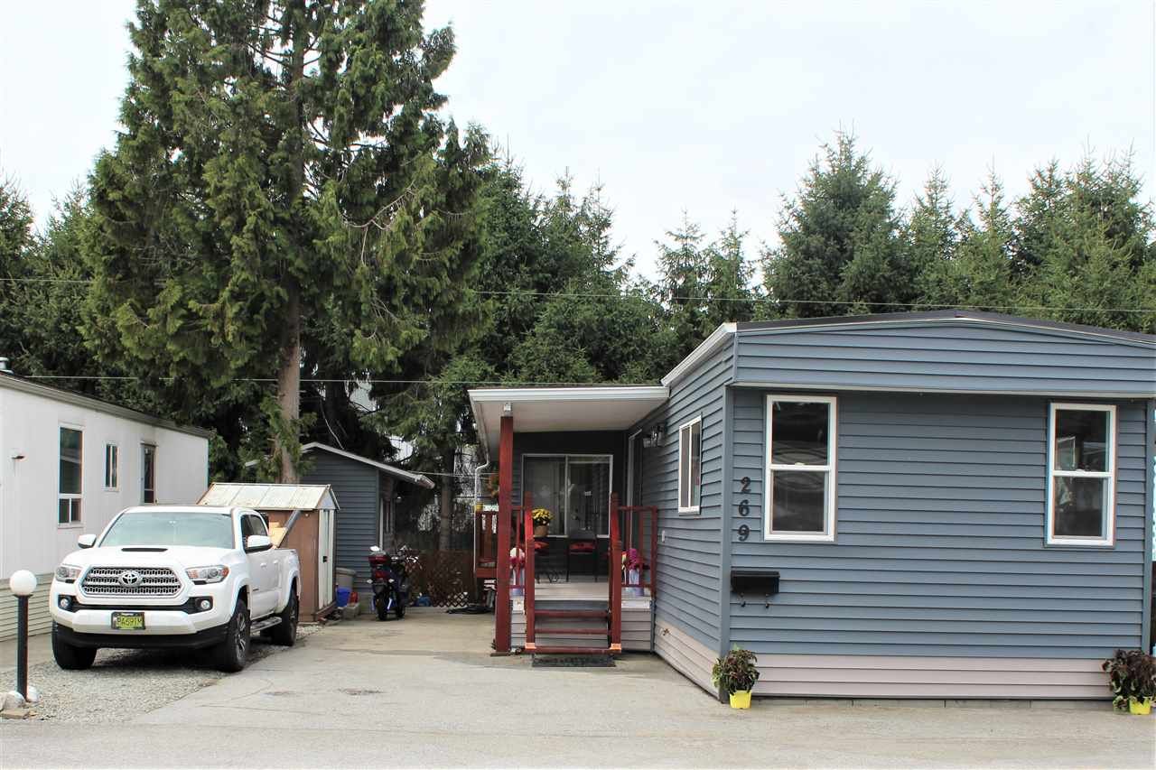 Main Photo: 269 201 CAYER Street in Coquitlam: Maillardville Manufactured Home for sale in "WILDWOOD PARK" : MLS®# R2431974