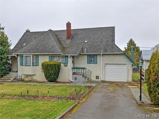 Main Photo: 3478 Lovat Ave in VICTORIA: SE Quadra House for sale (Saanich East)  : MLS®# 752642