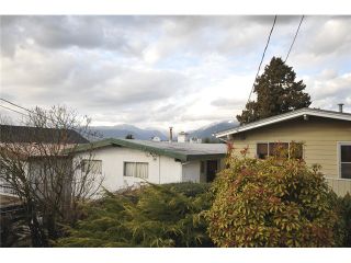 Photo 9: 3490 CAMBRIDGE ST in Vancouver: Hastings East House for sale (Vancouver East)  : MLS®# V1056008
