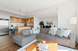Photo 3: 2301 1055 HOMER Street in Vancouver: Yaletown Condo for sale in "DOMUS" (Vancouver West)  : MLS®# R2720928