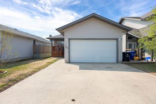 Photo 1: 109 O'coffey Crescent: Fort McMurray Detached for sale : MLS®# A2046971