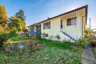 Main Photo: 2308 E 30TH Avenue in Vancouver: Collingwood VE House for sale (Vancouver East)  : MLS®# R2828213