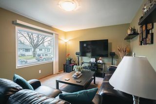 Photo 2: 401 Woodward Avenue in Winnipeg: Riverview Residential for sale (1A)  : MLS®# 202126686