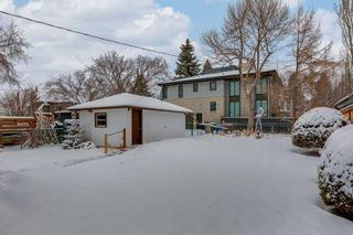Photo 7: 2216 12 Avenue NW in Calgary: Hounsfield Heights/Briar Hill Detached for sale : MLS®# A2115859