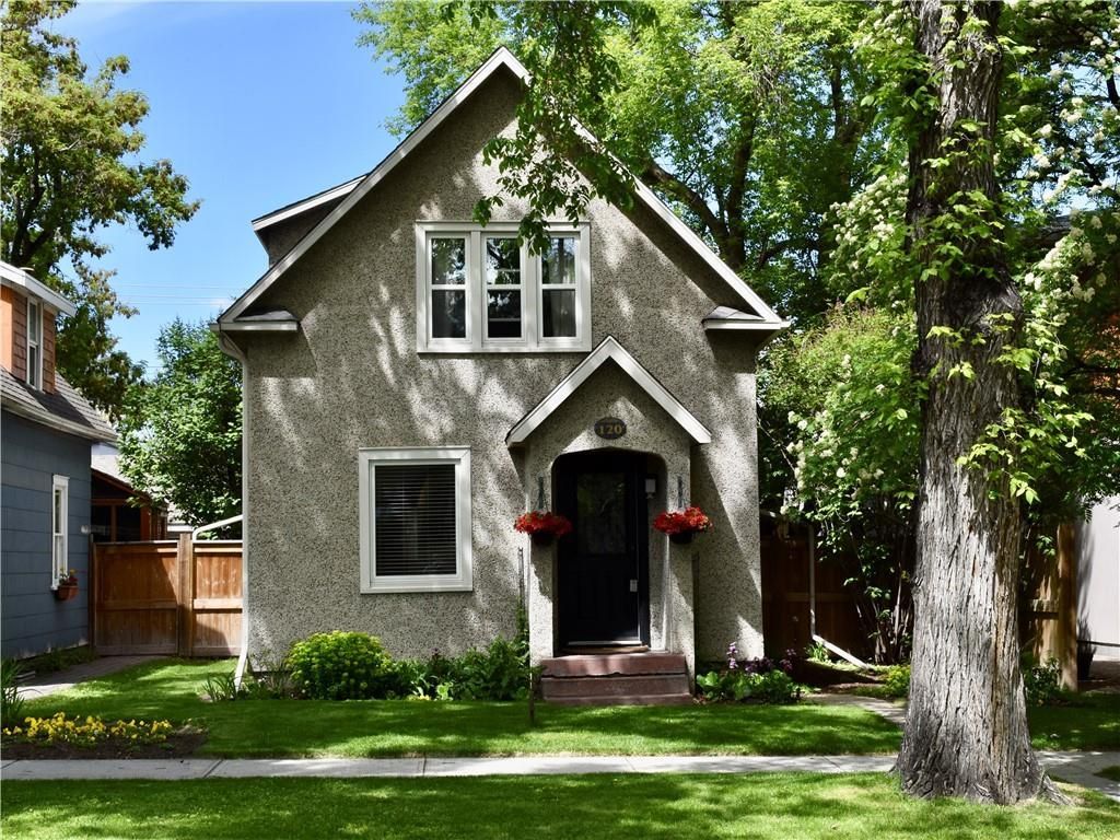 Main Photo: 120 11 Avenue NW in Calgary: Crescent Heights Detached for sale : MLS®# A1023468