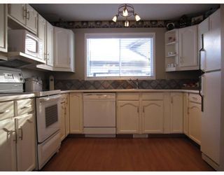 Photo 7: 8 MILLCREST Green SW in CALGARY: Millrise Residential Detached Single Family for sale (Calgary)  : MLS®# C3361633