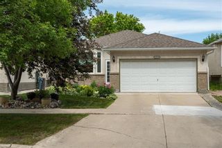 Main Photo: 1115 Waterford Avenue in Winnipeg: West Fort Garry Residential for sale (1Jw)  : MLS®# 202116113